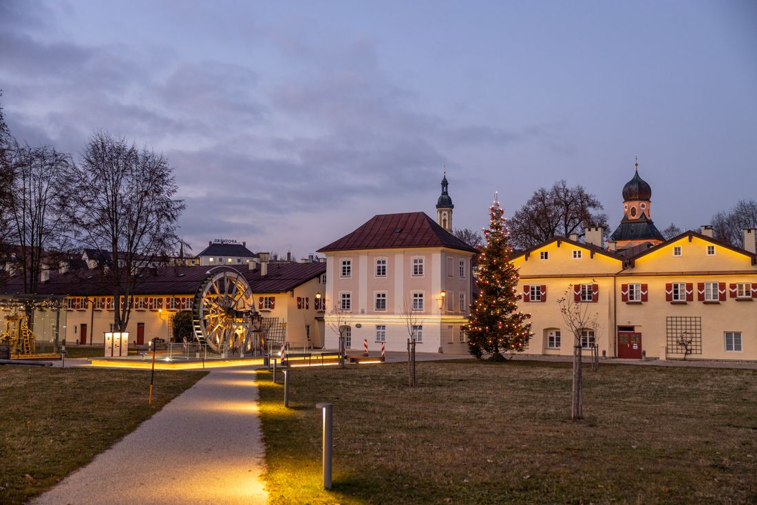 Salinenpark bei Nacht © Richard Scheuerecker